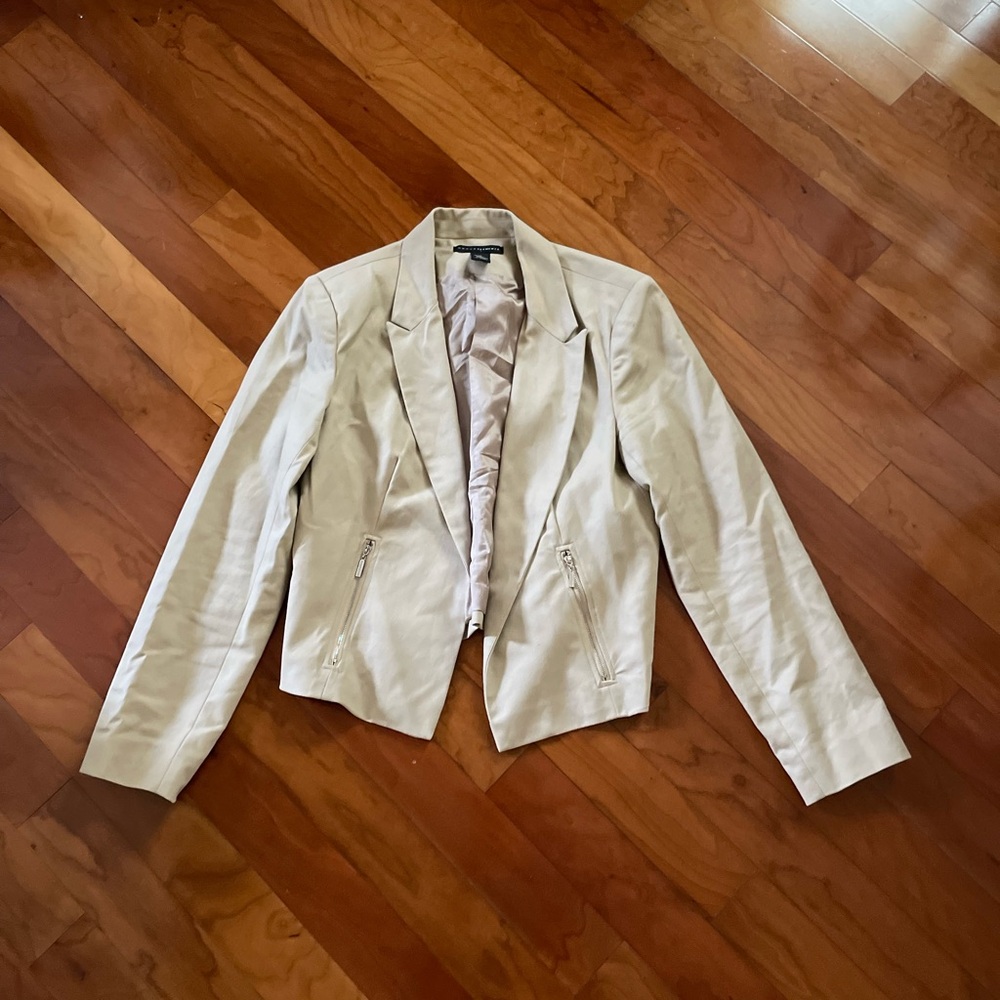 Grace Elements Cream Cropped Blazer with Zip Pockets